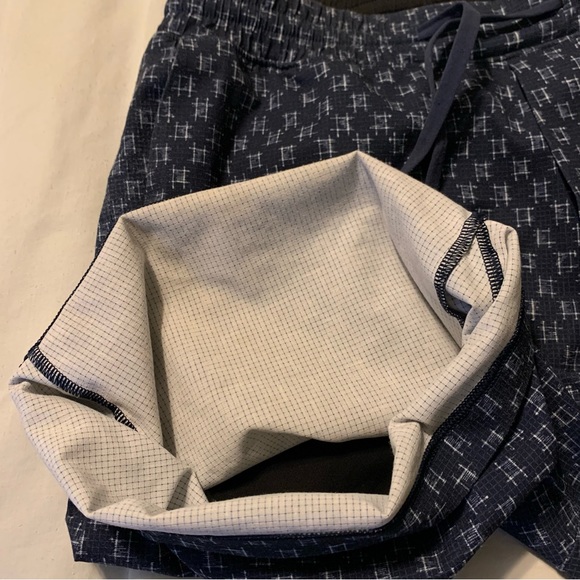 Lululemon 8” Casual Shorts - Picture 5 of 7